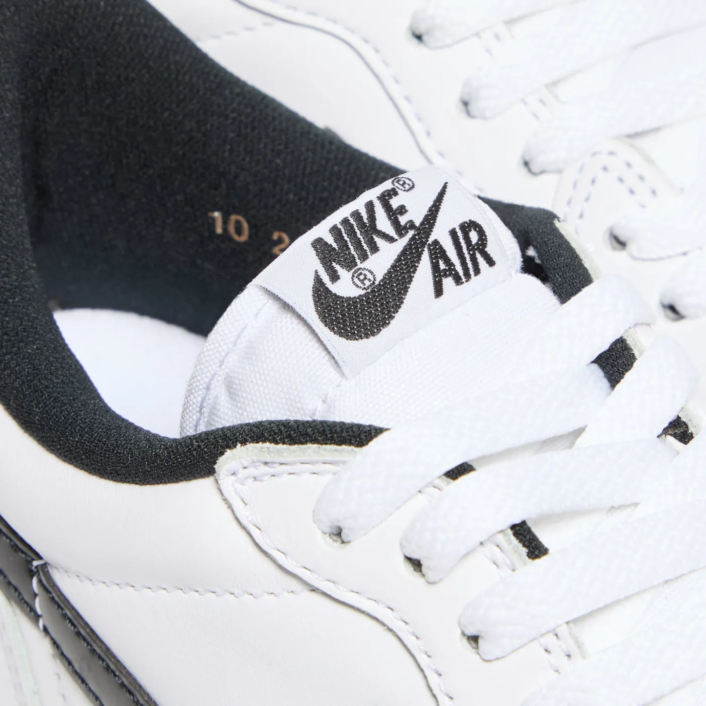Air Jordan 1 low 85