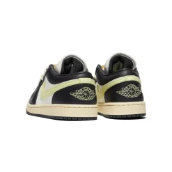 Air Jordan 1 Low SE Womens