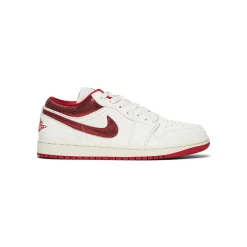 Air Jordan 1 Low SE Womens