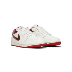 Air Jordan 1 Low SE Womens