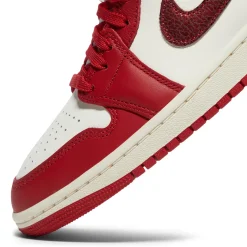 Air Jordan 1 Mid SE Womens