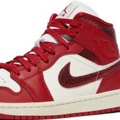 Air Jordan 1 Mid SE Womens