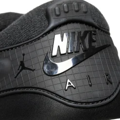 Air Jordan 4 RM