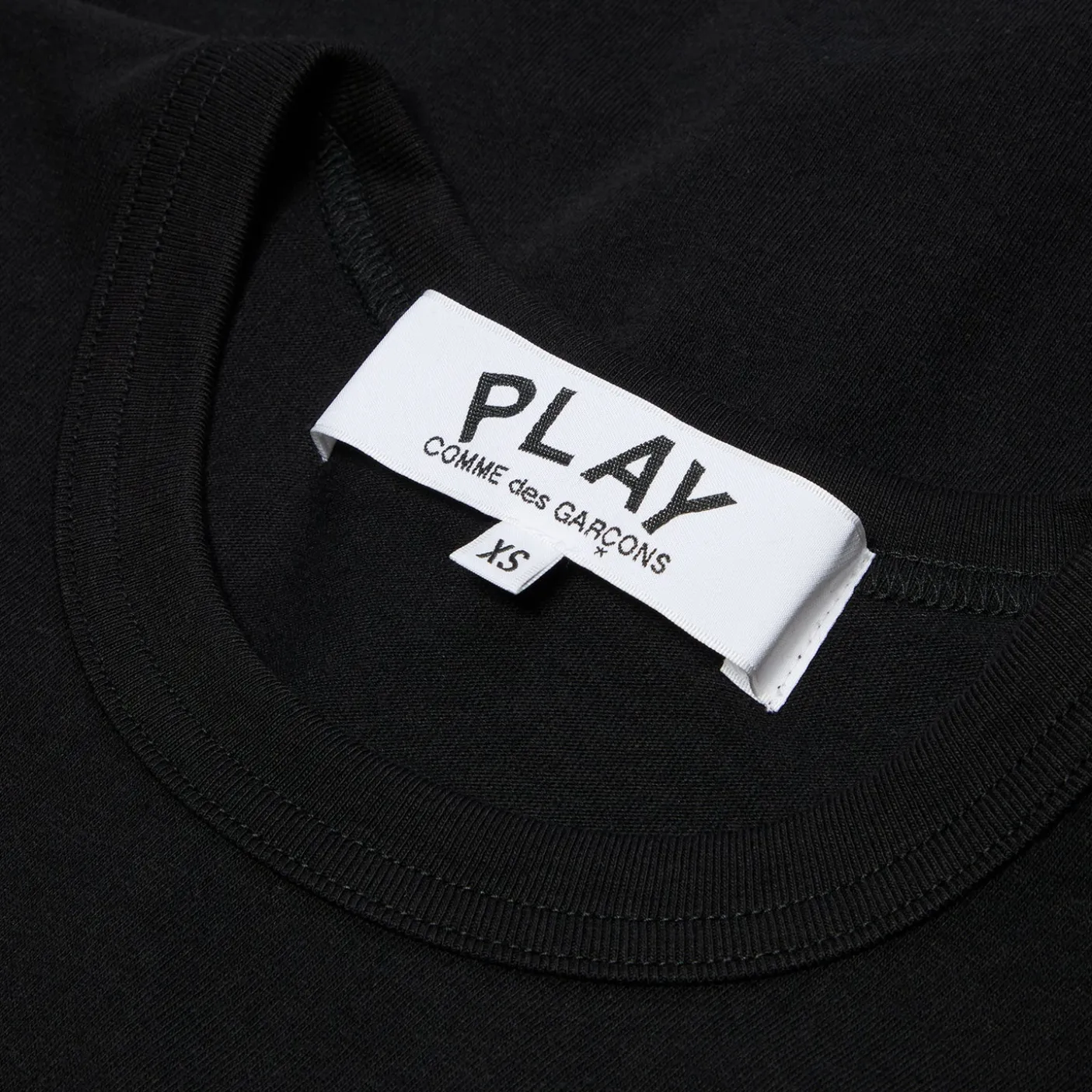 Comme Des Garcons PLAY T-Shirt Small Red Emblem