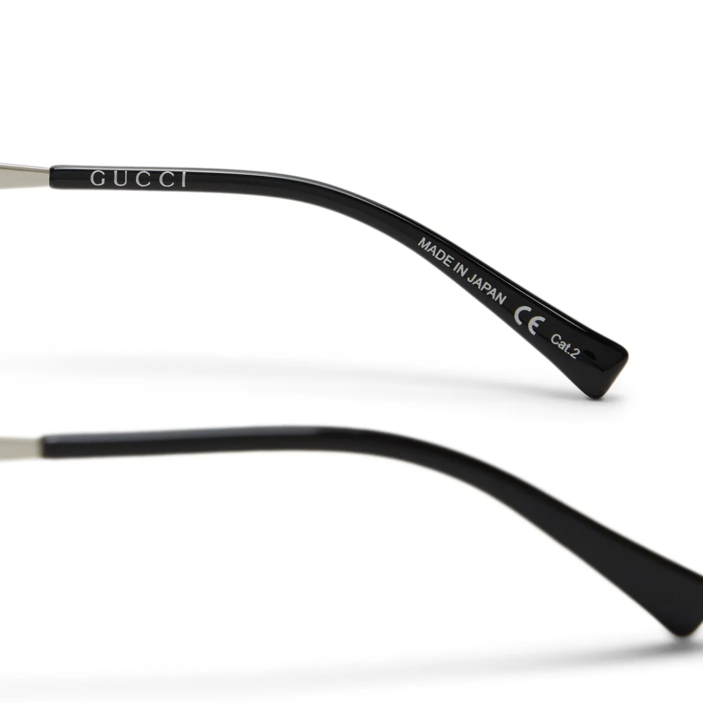 Gucci Geometrical Frame Sunglasses
