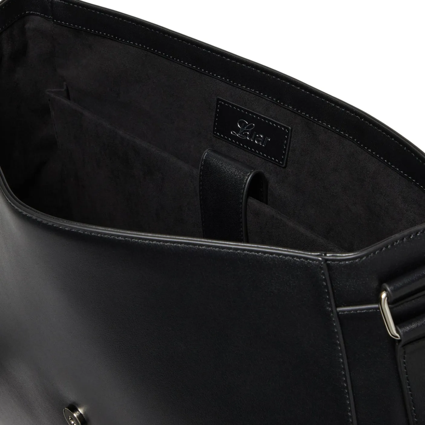 Luar Messenger Bag