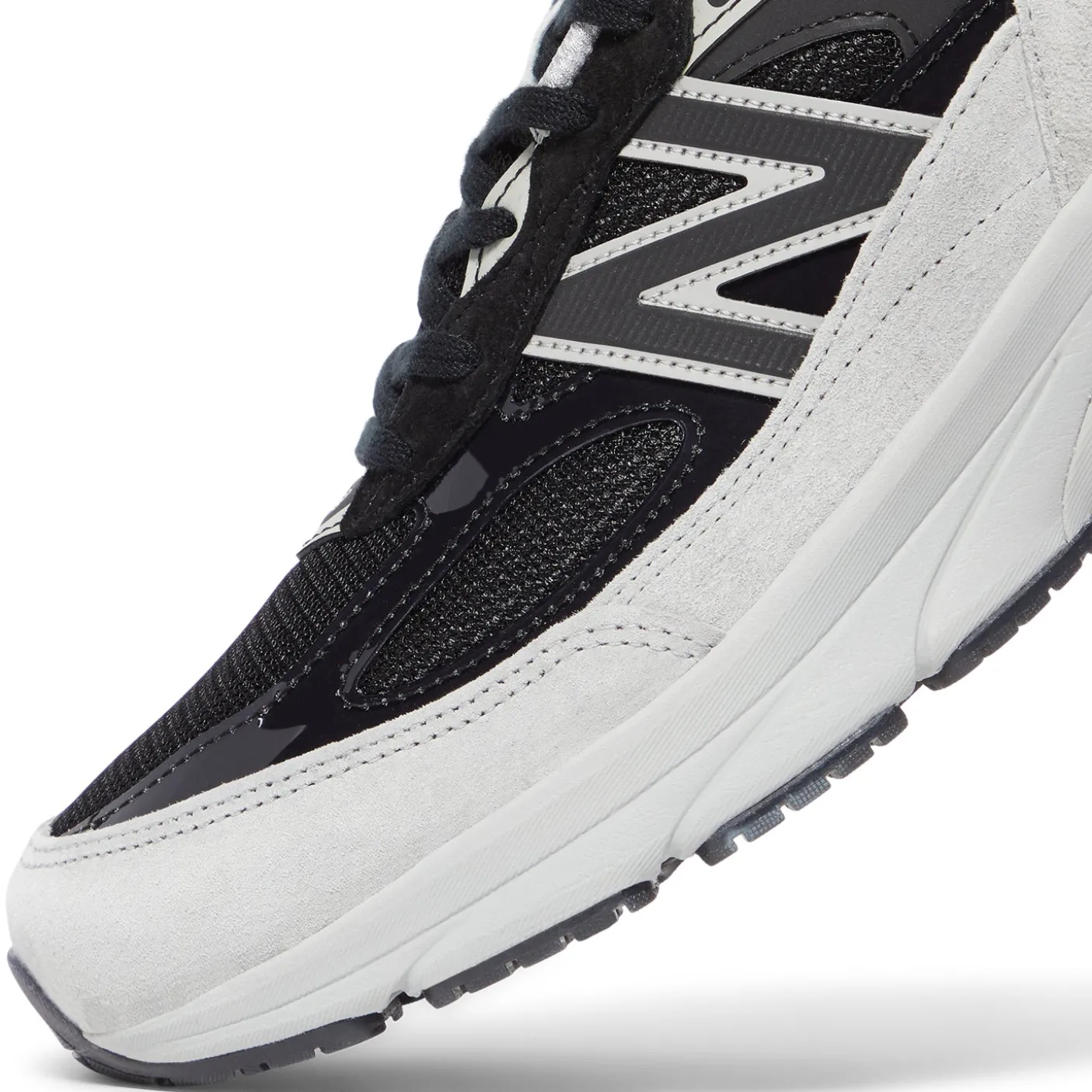 New Balance Made in USA 990v6