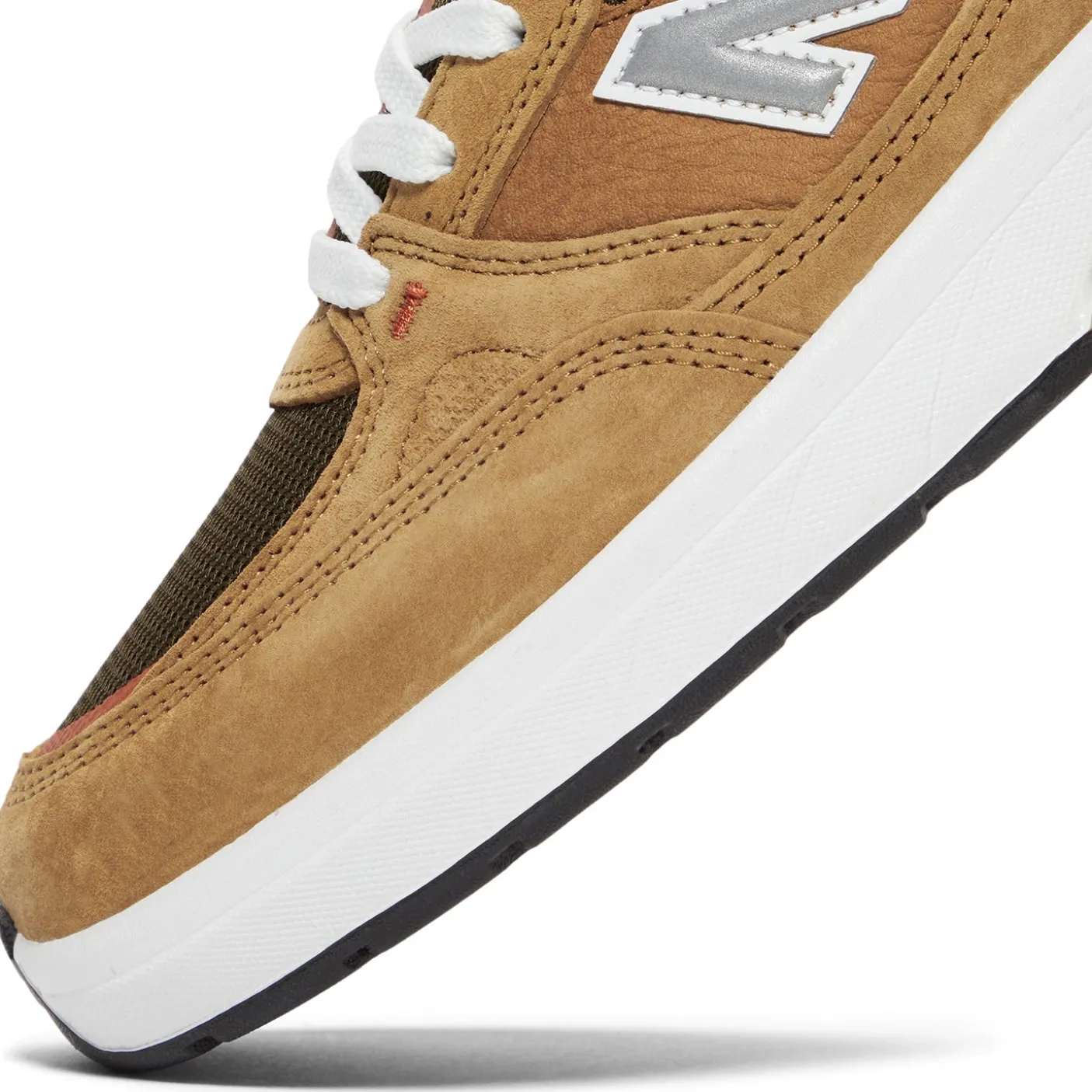 New Balance Numeric 933