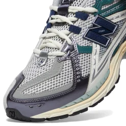 New Balance 1906R