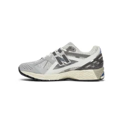 New Balance 1906R