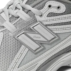 New Balance 1906R