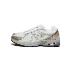 New Balance 860v2
