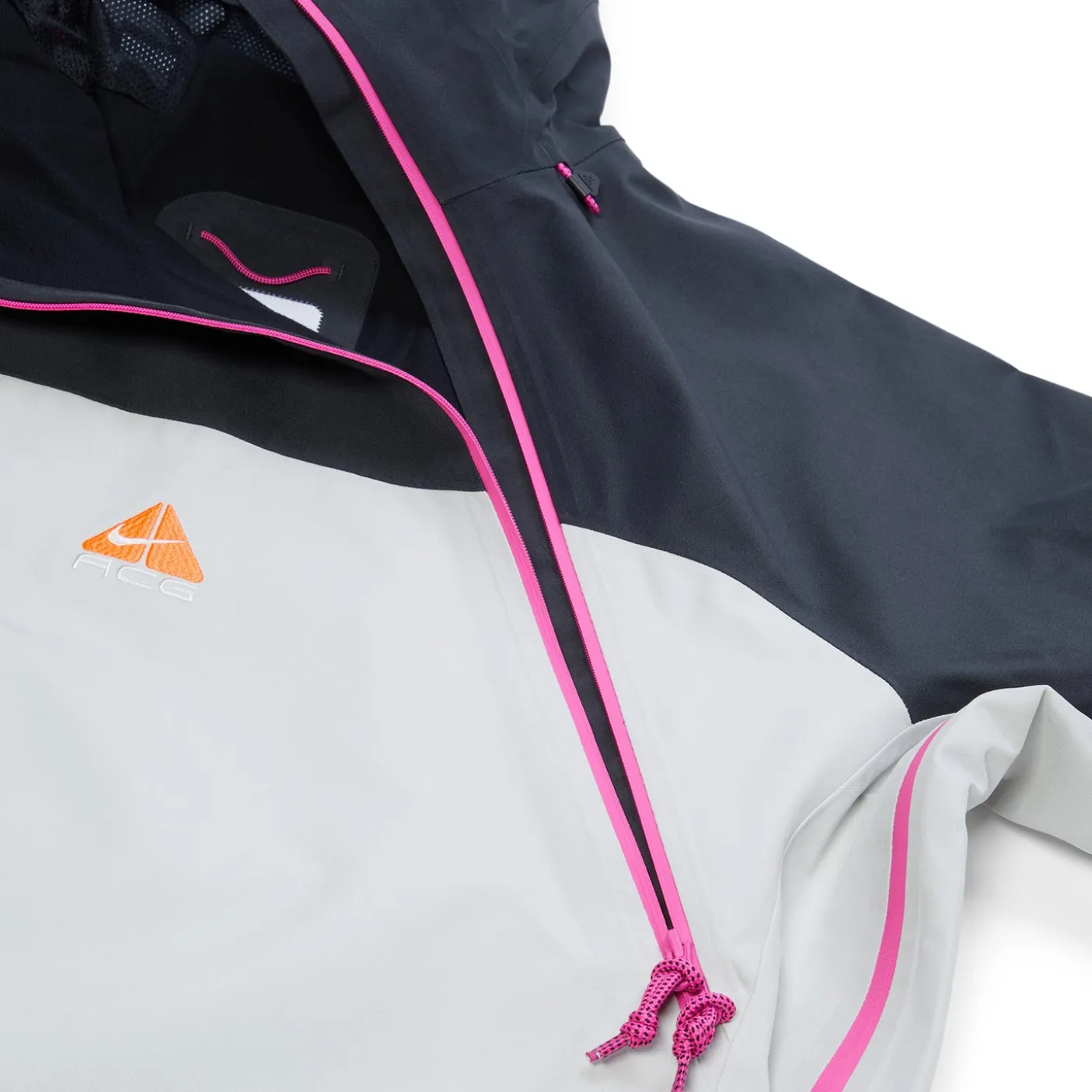 Nike ACG "Chena Vortex" Jacket