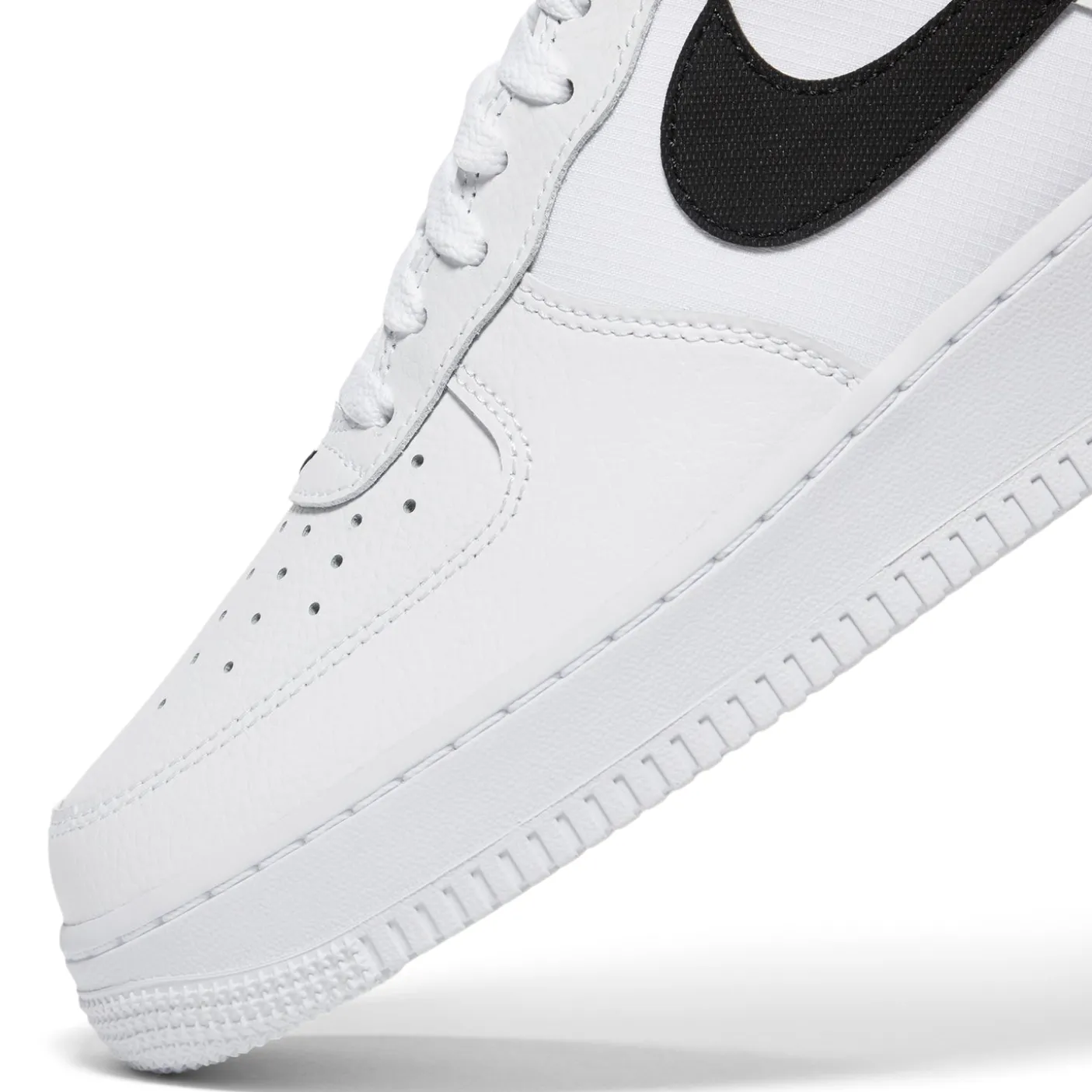 Nike Air Force 1 '07 LV8