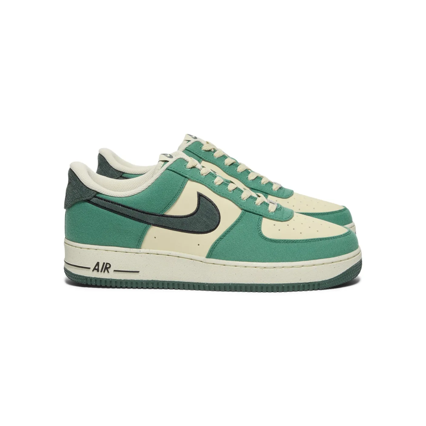Nike Air Force 1 '07 LV8