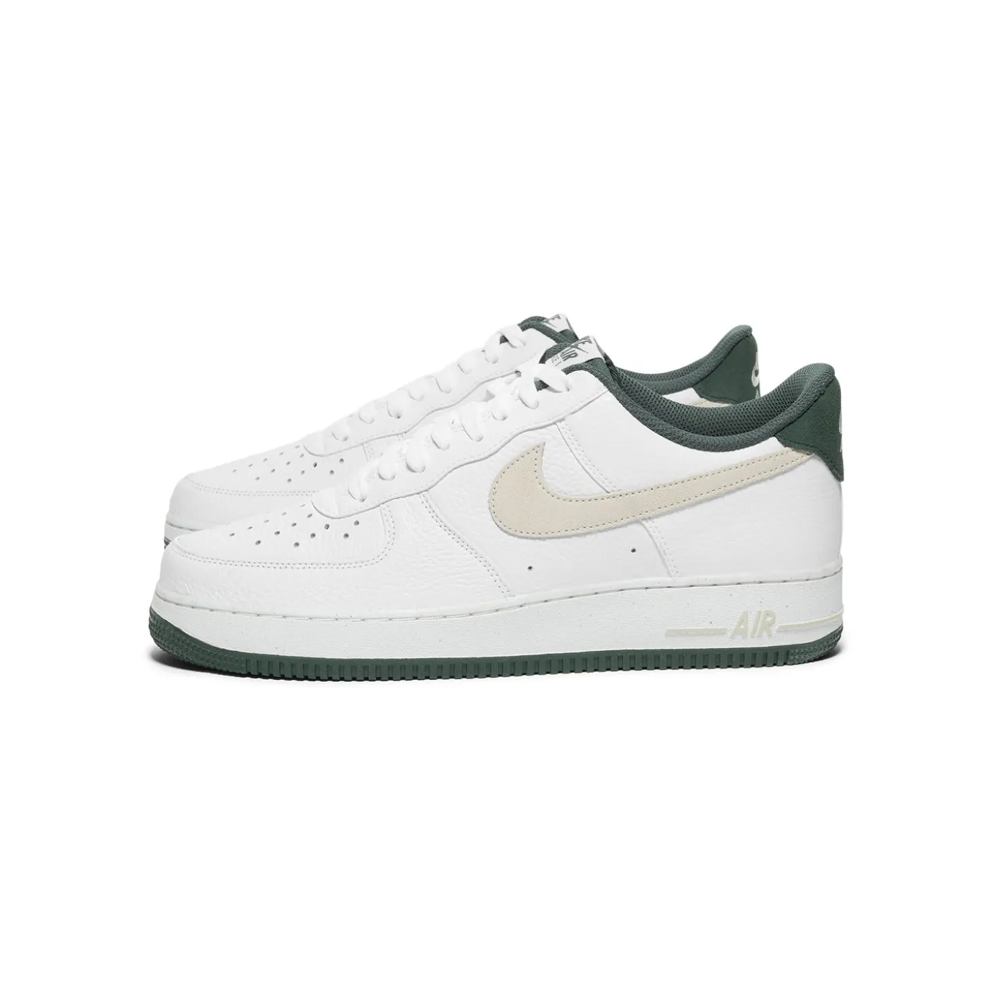 Nike Air Force 1 '07 LV8