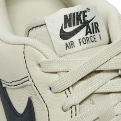 Nike Air Force 1 '07 LV8
