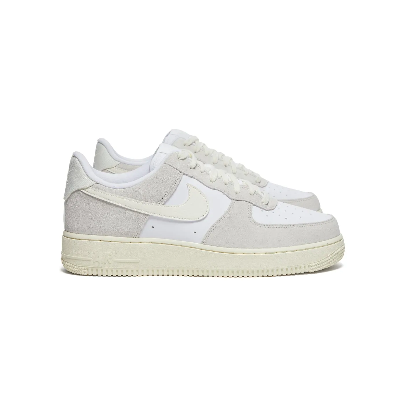 Nike Air Force LV8