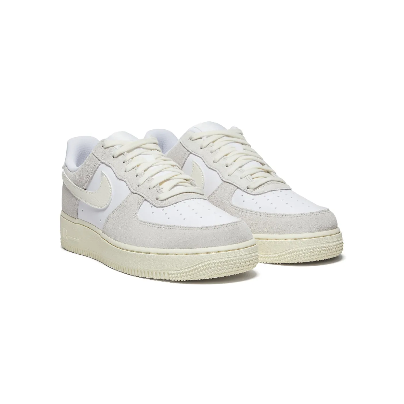 Nike Air Force LV8