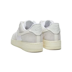 Nike Air Force LV8