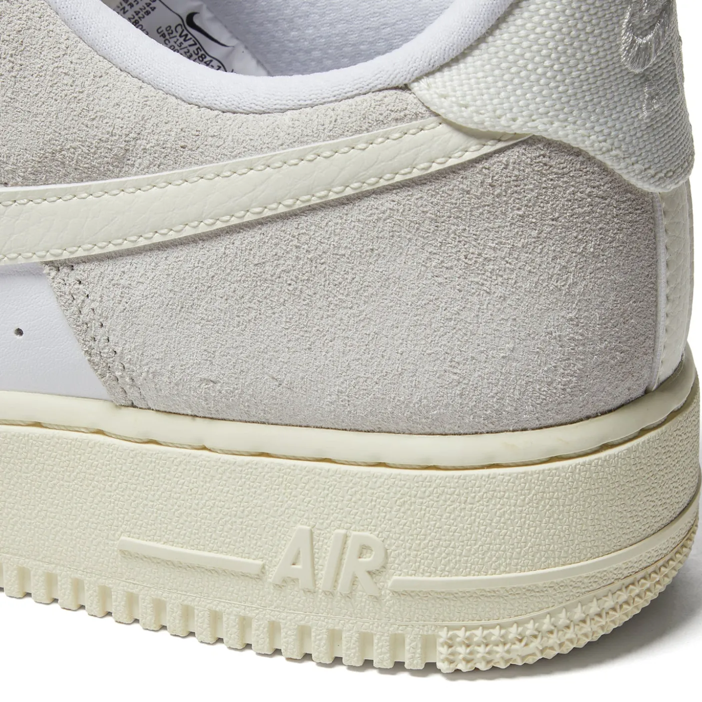 Nike Air Force LV8