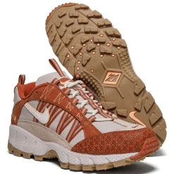 Nike Air Humara FM