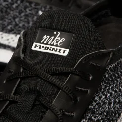 Nike Air Max Flyknit Racer