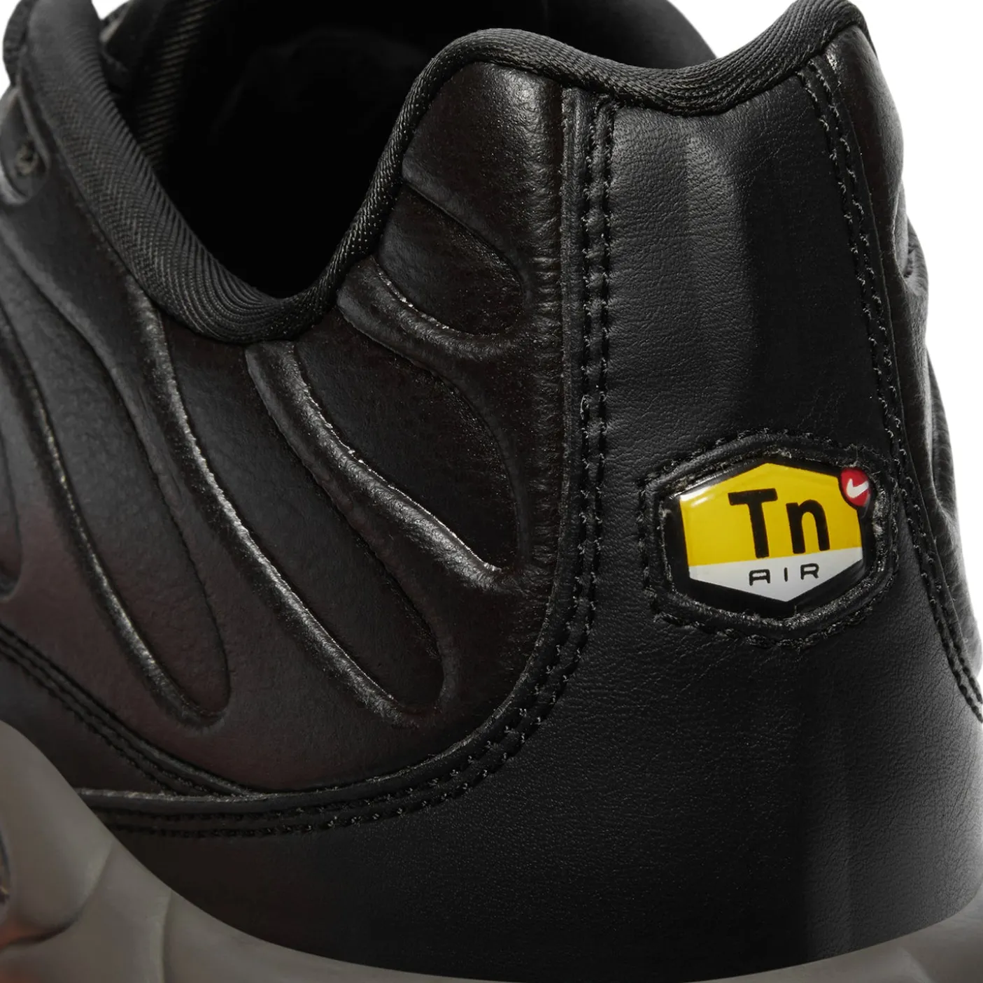Nike Air Max Plus Premium