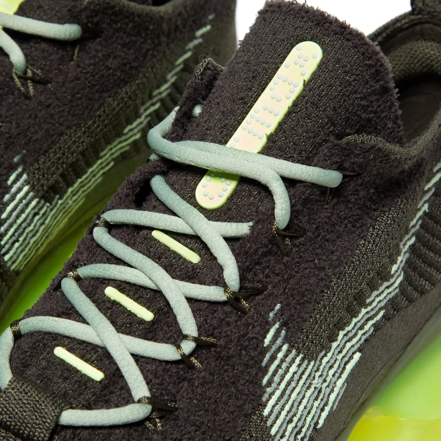 Nike Air Max Scorpion Flyknit
