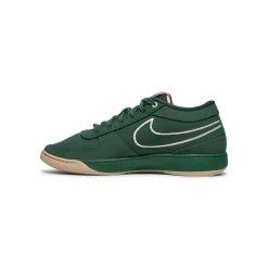 Nike Book 1