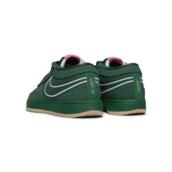 Nike Book 1