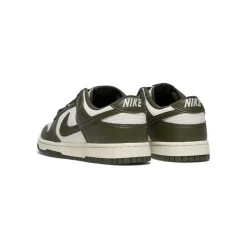 Nike Dunk Low Retro