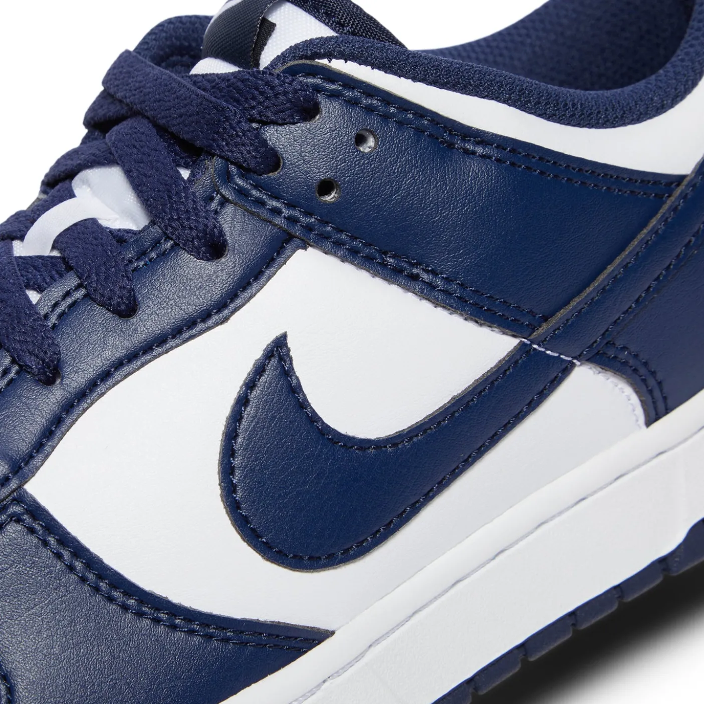 Nike Dunk Low Retro
