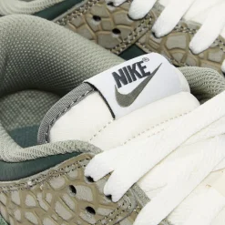 Nike Dunk Low Retro PRM