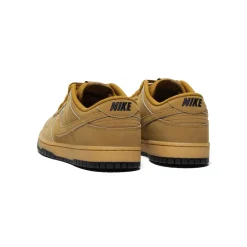 Nike Dunk Low Retro SE