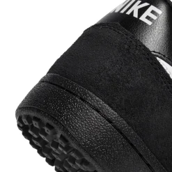Nike Field General