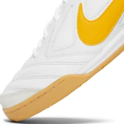 Nike Gato