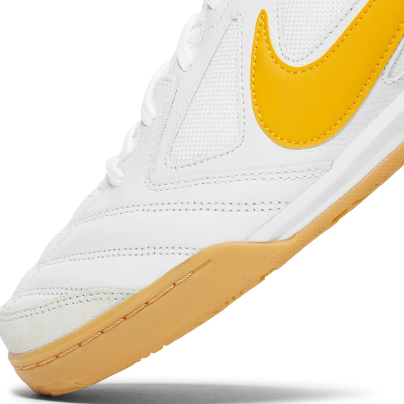 Nike Gato