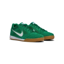 Nike Gato