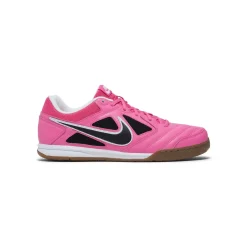 Nike Gato