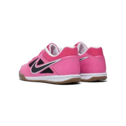 Nike Gato
