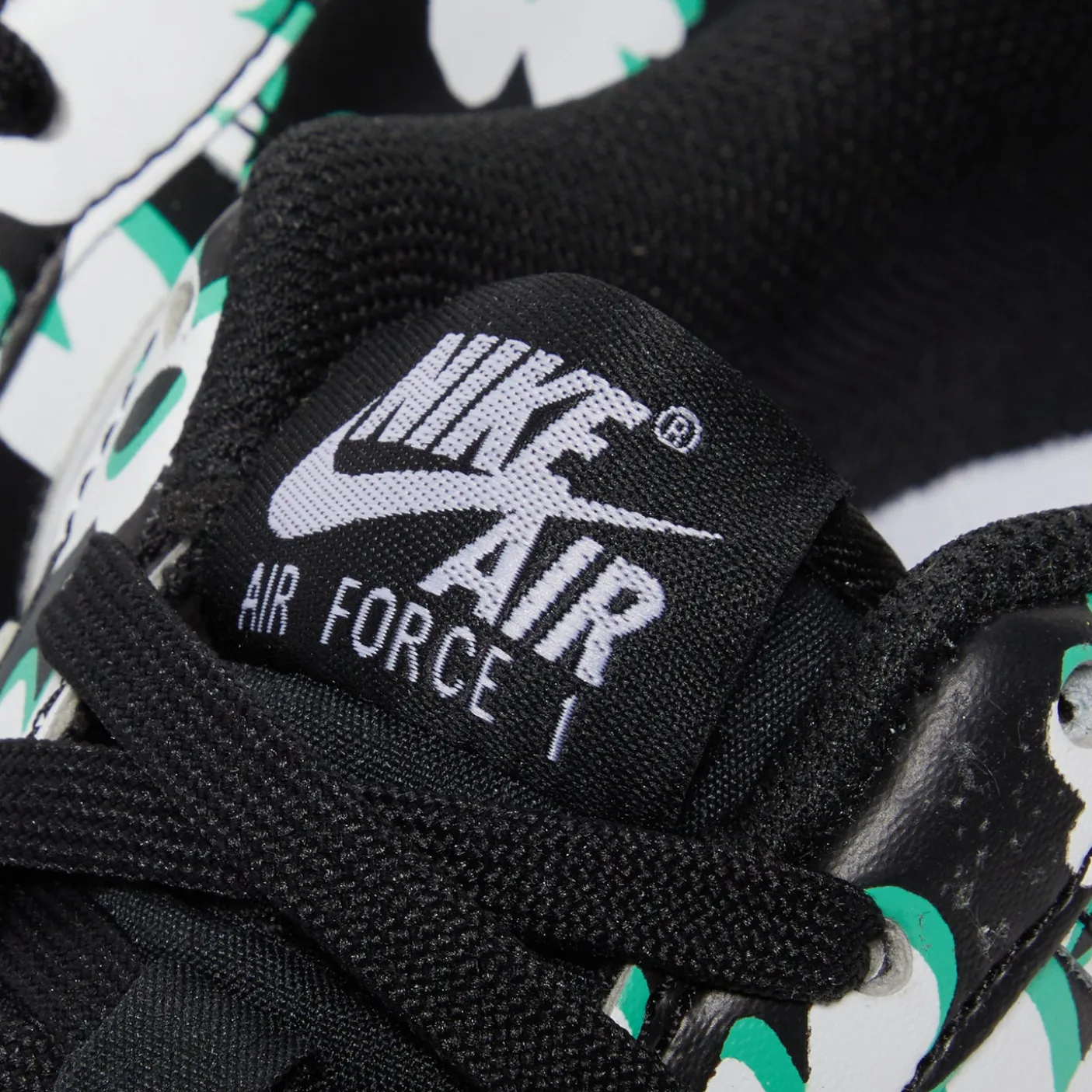 Nike Kids Air Force 1 LV8