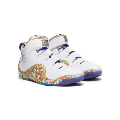 Nike LeBron IV