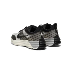 Nike Lunar Roam