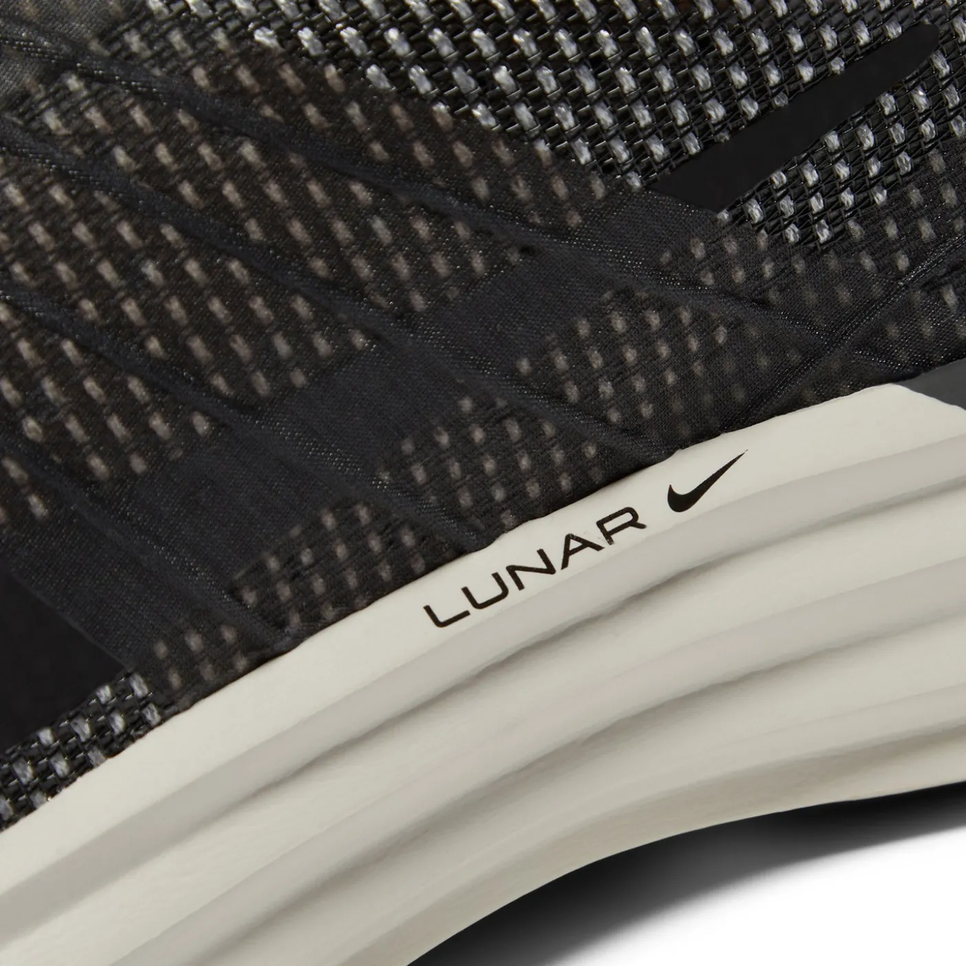 Nike Lunar Roam SE
