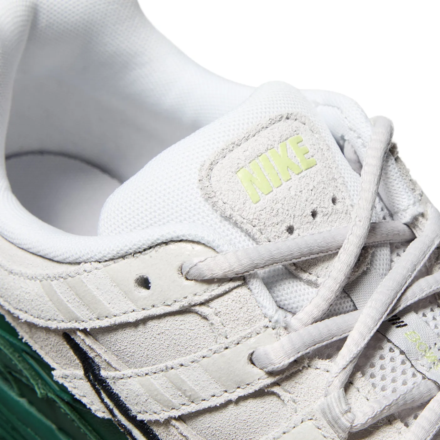 Nike P-6000 PRM