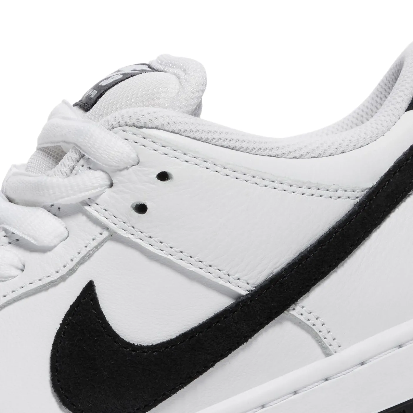Nike SB Dunk Low Pro