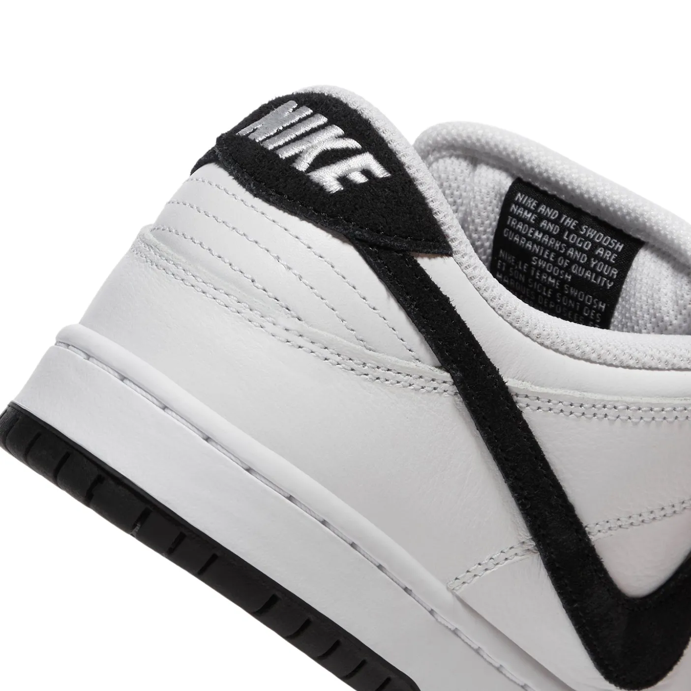 Nike SB Dunk Low Pro