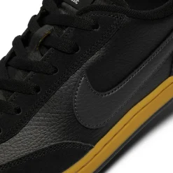 Nike SB FC Classic