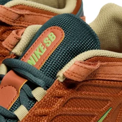 Nike SB Vertebrae